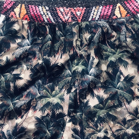 ADIDAS X The Farm Company Shorts Womens - Picture 6 of 8